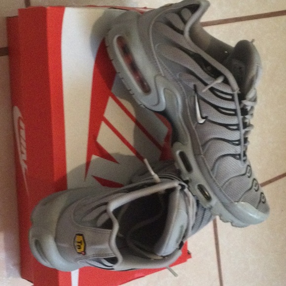 Nike Mens Air Max Plus wolf grey/white-black - Picture 3 of 4